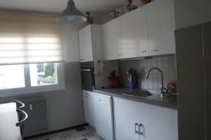 Appartement 80m tres lumineux parking priv le dauphine 3rue gandhi 30000 Nîmes Languedoc-Roussillon