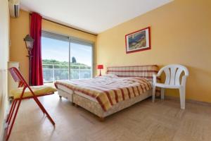 90m proche PLAGE avec VUE MER et 2 TERRASSES !