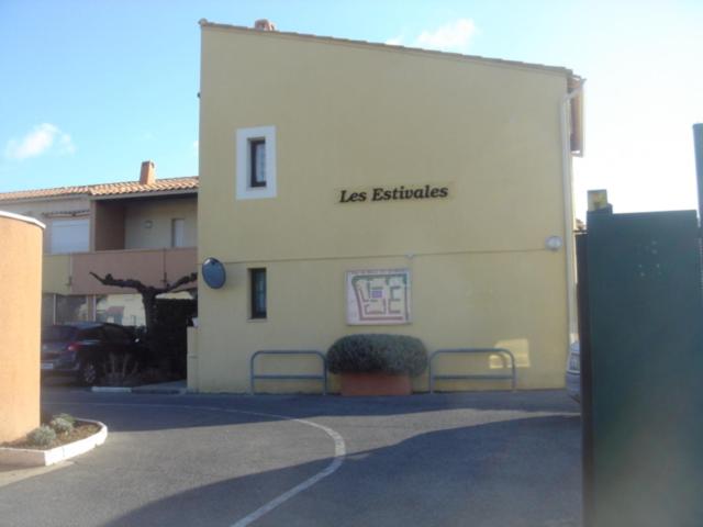 A 100M DU VILLAGE NATURISTE Impasse des consuls n°2 appartement B2, 34300 Le Cap d\'Agde