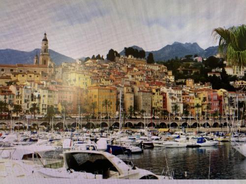A 15 minutes de Monaco avec parking et piscine