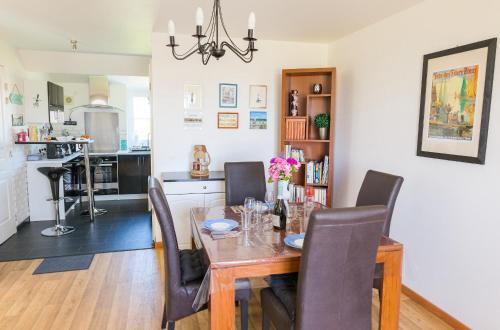 A 15mn a pied de la plage, appartement pour 4 a Penmarc'h