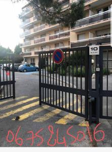 Appartement A 2 pas du Palais free parking 10 Av saint ruf 84000 Avignon Provence-Alpes-Côte d\'Azur