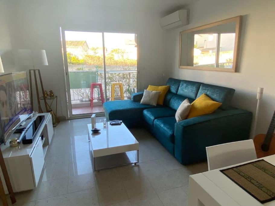 Appartement Appartement à 20 mètres de la plage avec balcon 8 Traverse Tiboulen, 13008 Marseille