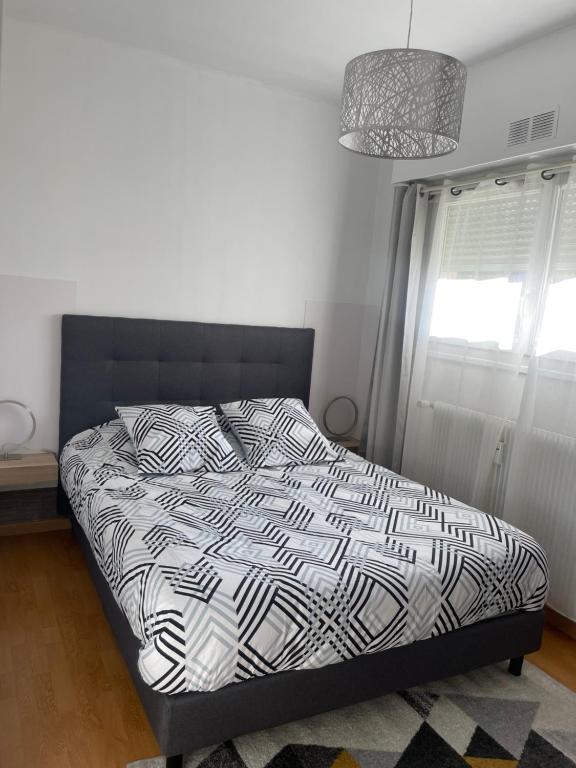 Appartement A 5mn de la gare Entre Paris, Disneyland & Astérix 3 Boulevard de l'Ourcq 77270 Villeparisis