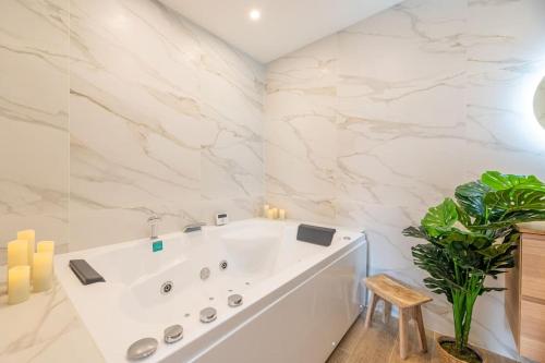 A/C & BALNEO in of Carré d'Or NICE #RENOVATED