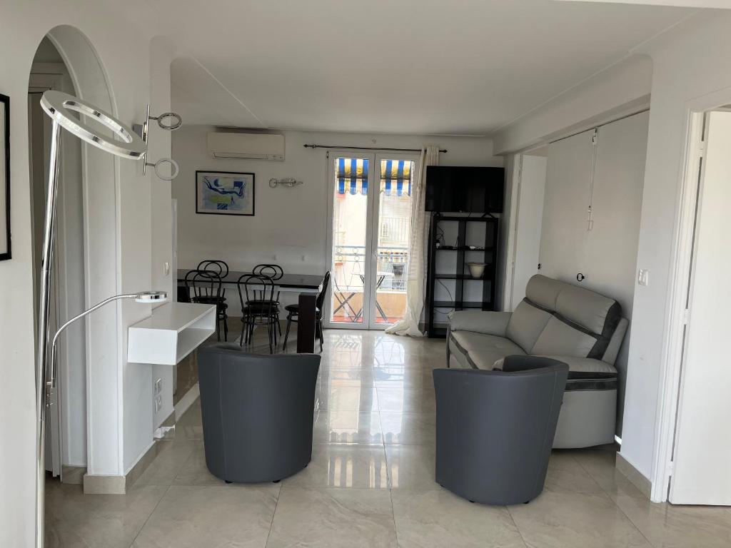 A Cannes au meilleur quartier 7 Rue Latour-Maubourg, 06400 Cannes