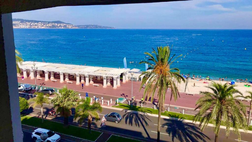 A charming corner on the Promenade des Anglais 233 Avenue de la Californie, 06200 Nice