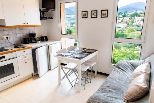 Appartement À Collioure Vue Montagne Parking – Maison EMMA Collioure france