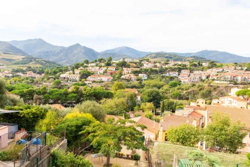 Appartement Appartement À Collioure Vue Montagne Parking – Maison EMMA 27 Route du Pla de las Fourques Collioure