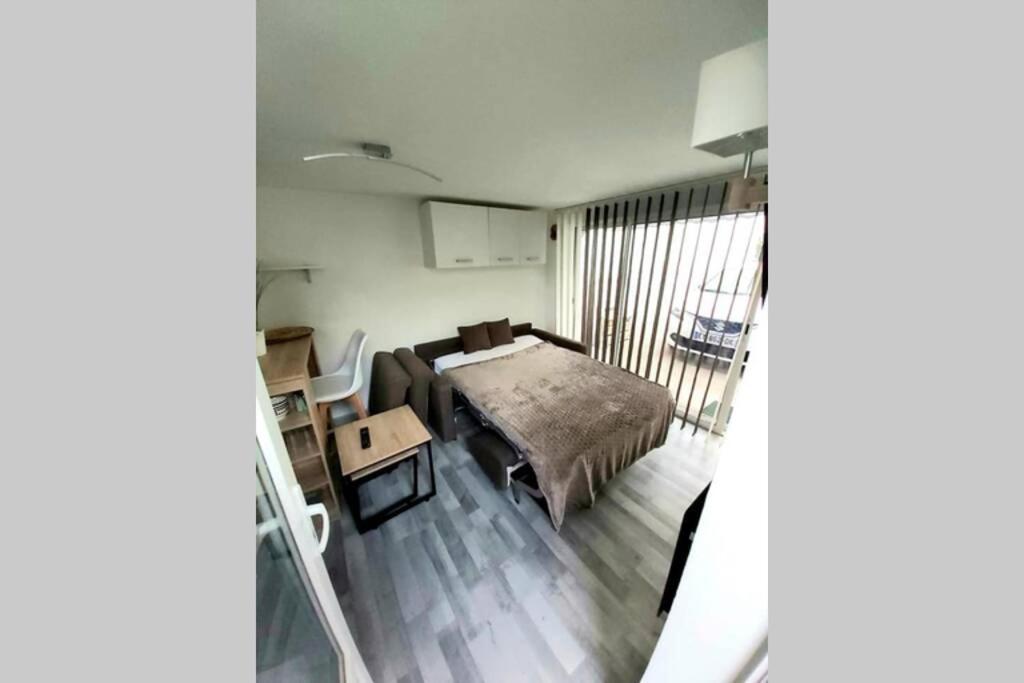 A cozy private studio near Cattenom, Luxembourg and Metz 100 Rue du Président Roosevelt, 57970 Haute-Yutz