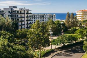 Appartement A duplex appartment (90m2) in the Forum mall area Rua Velha da Ajuda 89 9000-058 Funchal Madère