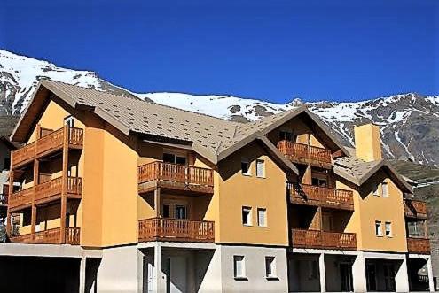 Appartement Appartement à la Montagne Les Chareins II La Meije Blanche, 05480 Villar-dʼArêne