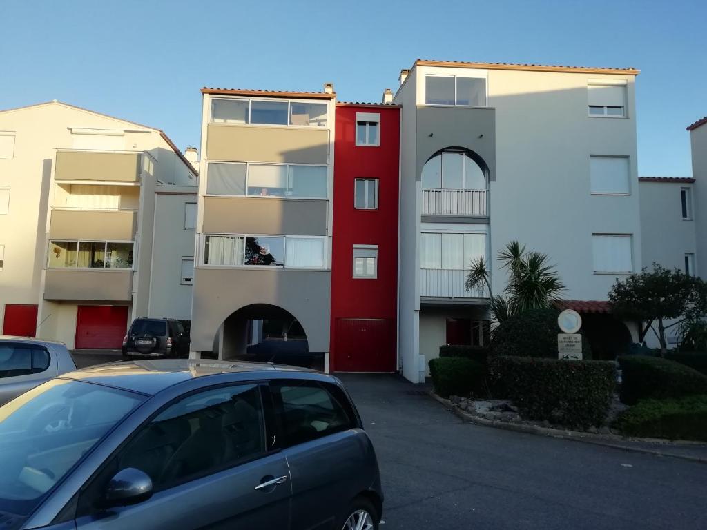 Appartement A louer studio situé au clos saint Martin 11 Rue Sarret de Coussergues 34300 Le Cap d\'Agde