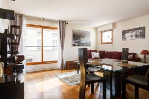 A luxury and cosy flat near Paris