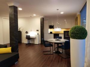 Appartement A&M Apartment Ahorn/Hohenstadt Kirchweg 8 74744 Hohenstadt Bade-Wurtemberg