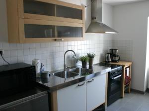 A modern holiday home for 2 5 people by the River Mosel