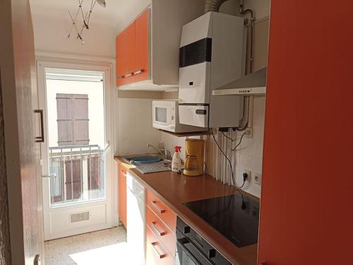 A Saint Cyprien, appartement rénové,250m de la mer