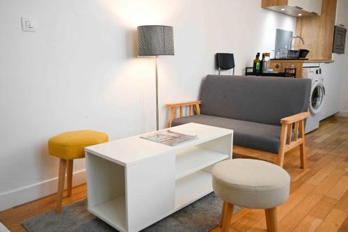 A small love nest for 2 near the center of Paris
