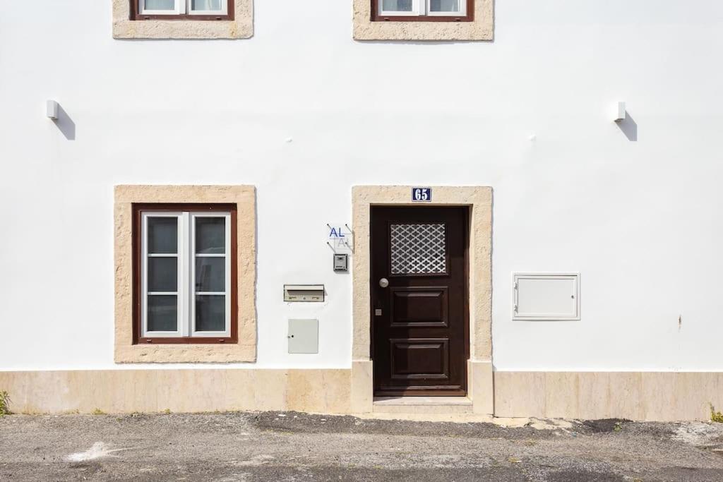 A Treat in Belém 65 Rua da Praia de Pedrouços, 1400-280 Lisbonne