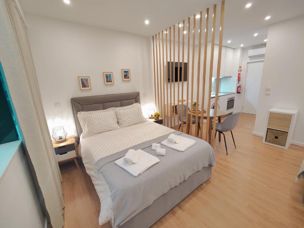 A Window to Porto – Premium Apartment Porto Downtown Campo 24 de Agosto, 129 Nº403, 4300-504 Porto