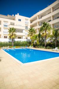 Appartement A04 - Large Modern 1 Bed Apartment with pool Rua Cerro das Mós, Lote 2, Bloco B 1º F 8600-722 Lagos Algarve