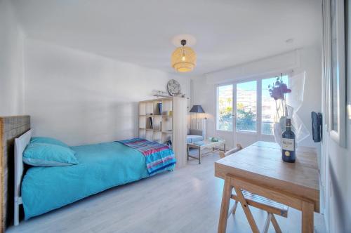 A0B190 Studio Confortable proche centre ville