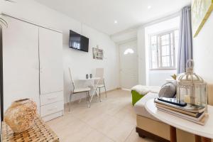 A40 - Castle Arch Studio
