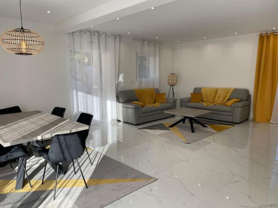 A42 - Trindade Apartment in Lagos