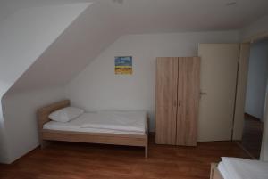 AB Apartment 06
