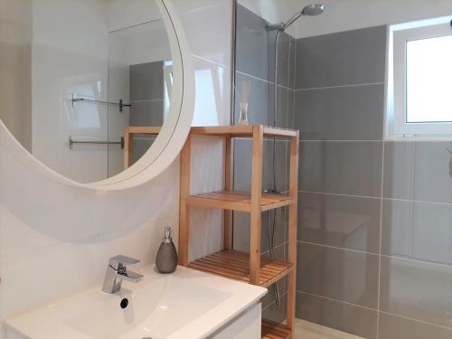 ABMAR- Por-do-sol, Vista mar, Remodelado, Wifi, 80mt Praia