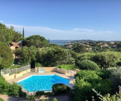 Ac Apartment With Sea View And Pool 5min Beach