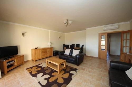 Acácias, spacious apartment with sea view