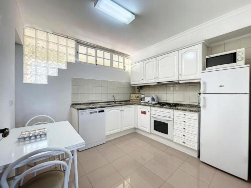 Achada 1 Bedroom Apartment in Funchal