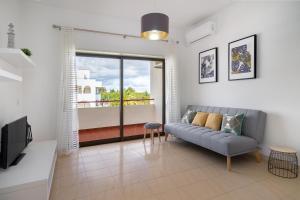 Acqua Vista Family Apartment - 200M from BEACH