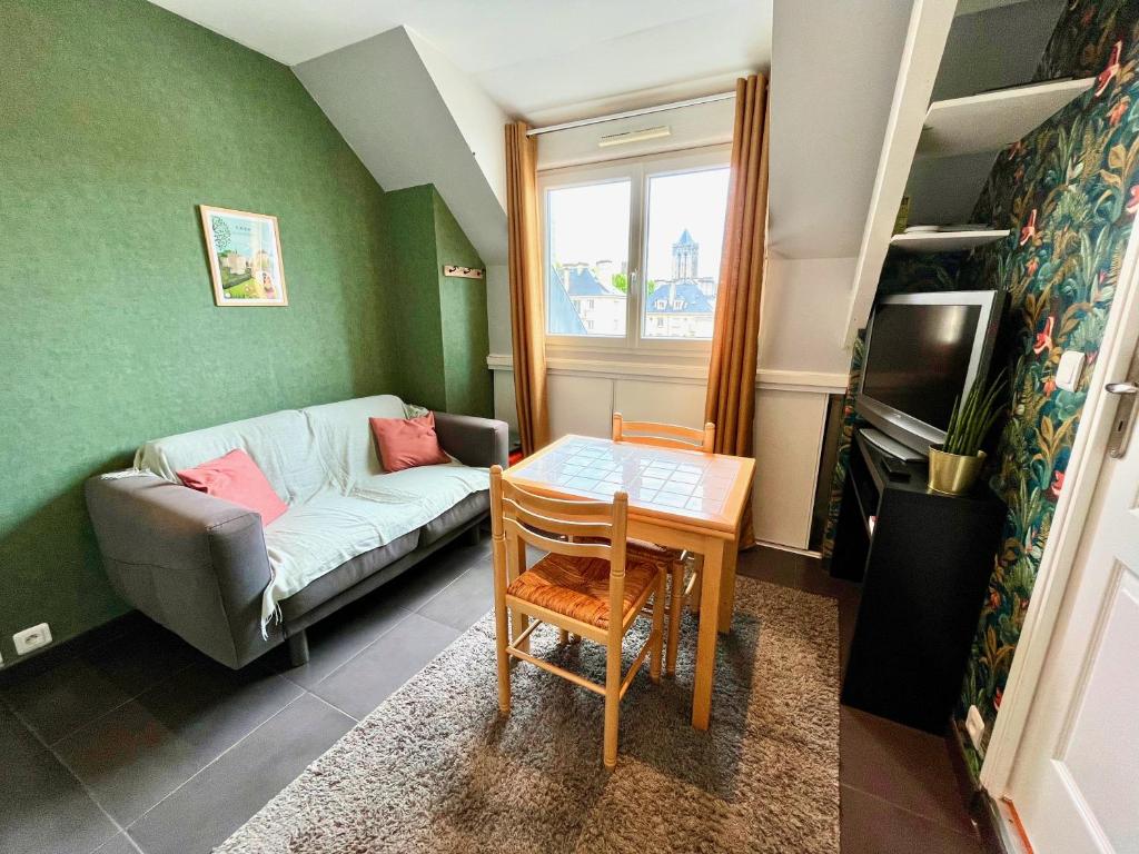 Appartement Acrux YourHostHelper 73 Rue de Bernières 14000 Caen