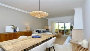 Adam's Place (Garça Real)CD242 - Clever Details, Sleeps 4 people, Wifi, Garage