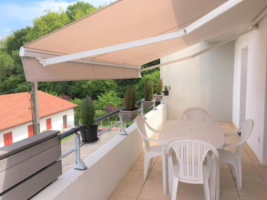 Appartement Adartza - Bien moderne avec grand balcon et parking 4 avenue de l'Ichaca 64500 Saint-Jean-de-Luz