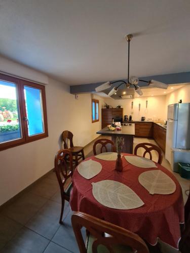 Agréable appartement avec Spa proche de la forêt