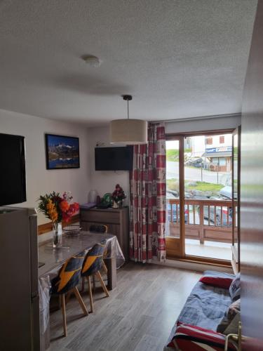 Agréable appartement de 6 pers au pieds des pistes ,wifi gratuit à Saint-Sorlin-d'Arves labelise 3 étoiles au gîte de France