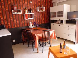 Agreable deux pieces en RDC avec terrasse