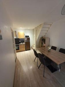 Agréable maison de ville avec jacuzzi