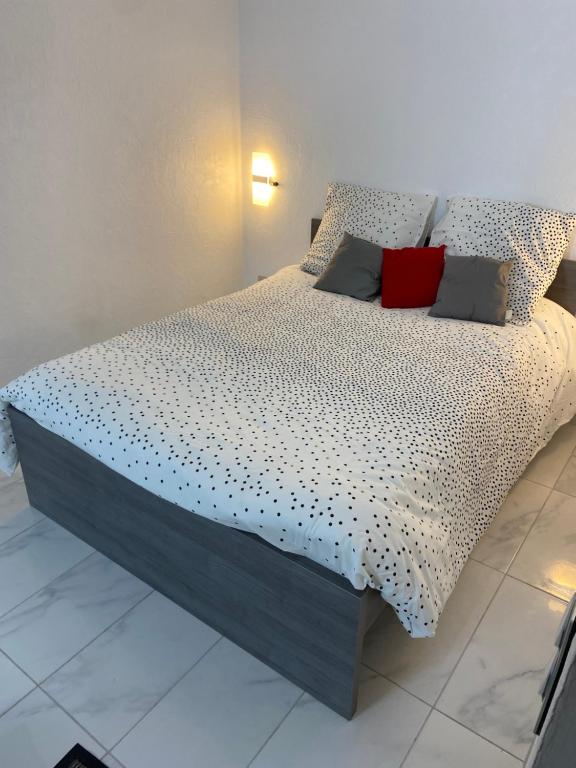 Agréable studio à proximité de Paris et Henri Mondor 2 Rue Alfred Thomereau, 94000 Créteil