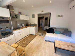 Agréable studio proche StTropez Piscine et Tennis