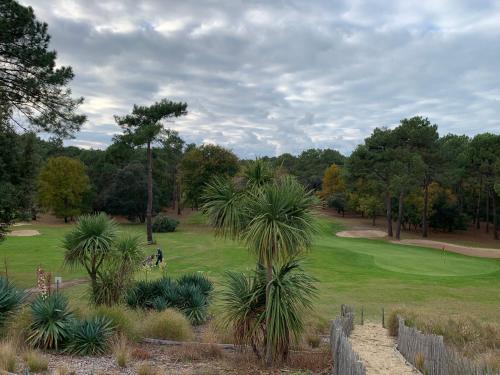 AGREABLE T2 LISIERE DU GOLF LACANAU OCEAN