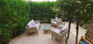 Agréable T3 avec jardin et parking privé, à 350m du centre ville et des plages, wifi