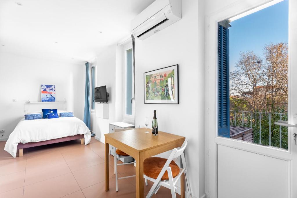 Agreeable studio with AC in le Mourillon - Dodo et Tartine 24 Boulevard Eugène Pelletan, 1er étage, porte de droite, 83000 Toulon