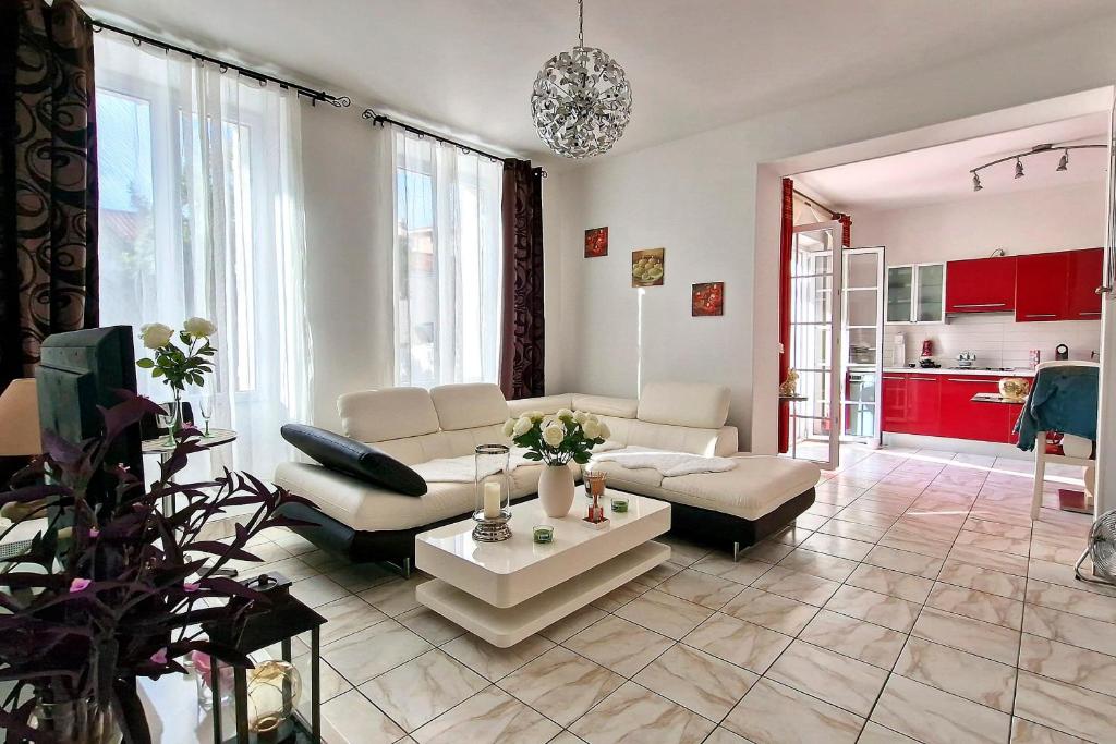 Appartement AHC-St Marie 2 - 3 chambres 10min Palais 3 traverse st marie 06400 Cannes