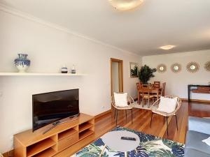 Aidan Apartment by MHM