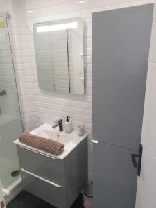 Air-conditioned and free WIFI apartment next to Promenade des Anglais