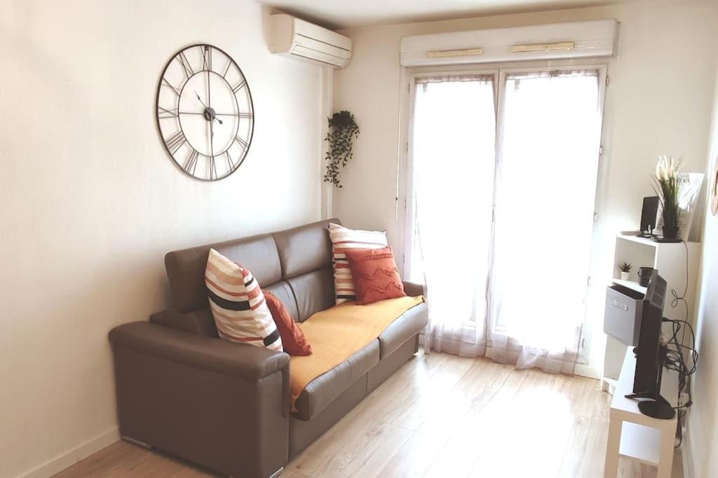 Appartement Air conditioned apartment 6min from St Charles 7eme 58 Rue de Crimée 13003 Marseille